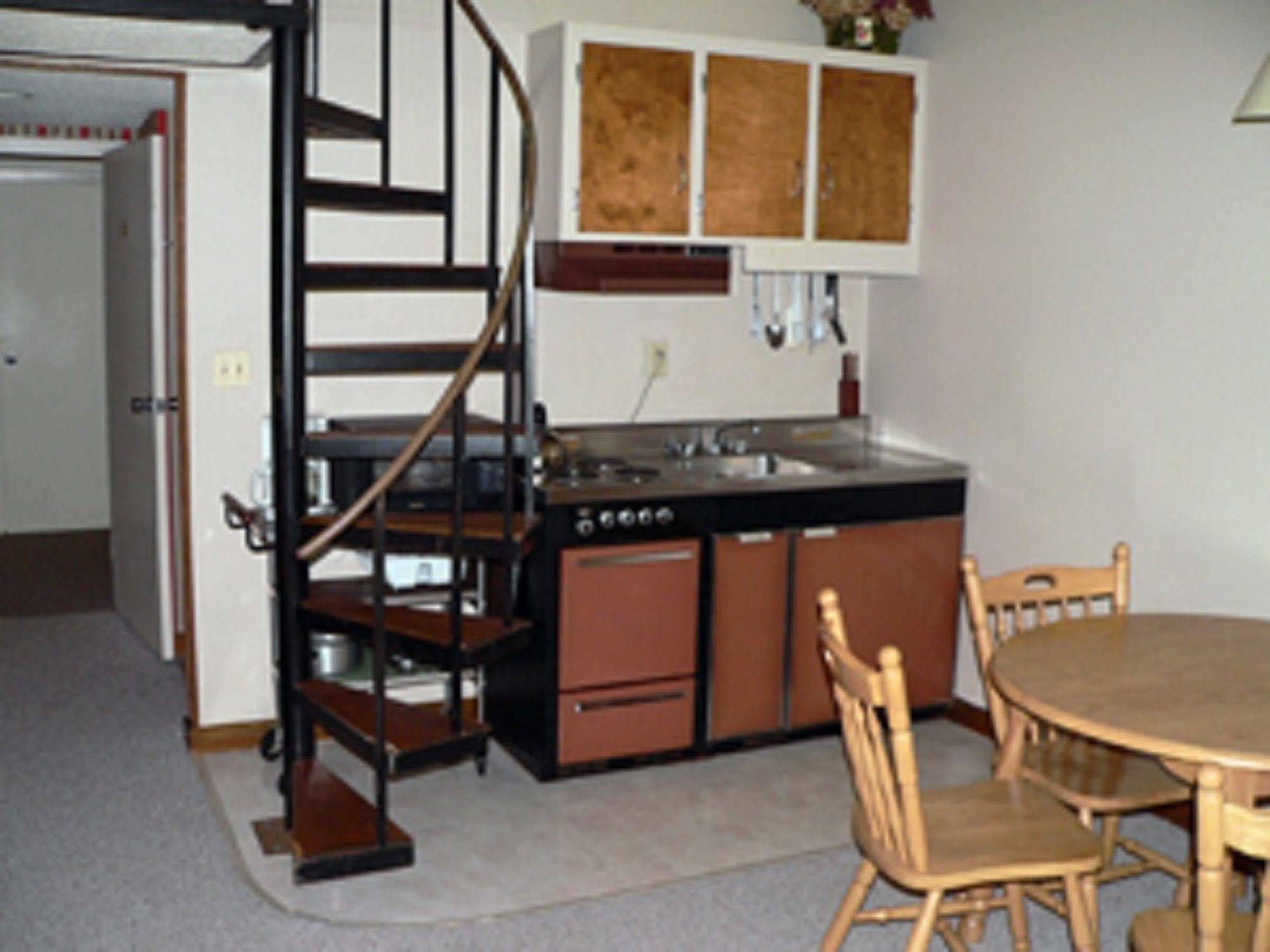 Evergreen Valley Inn Stoneham Εξωτερικό φωτογραφία